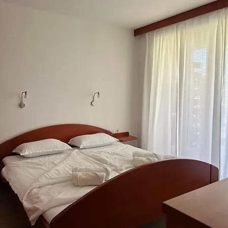 Aurora Apartment